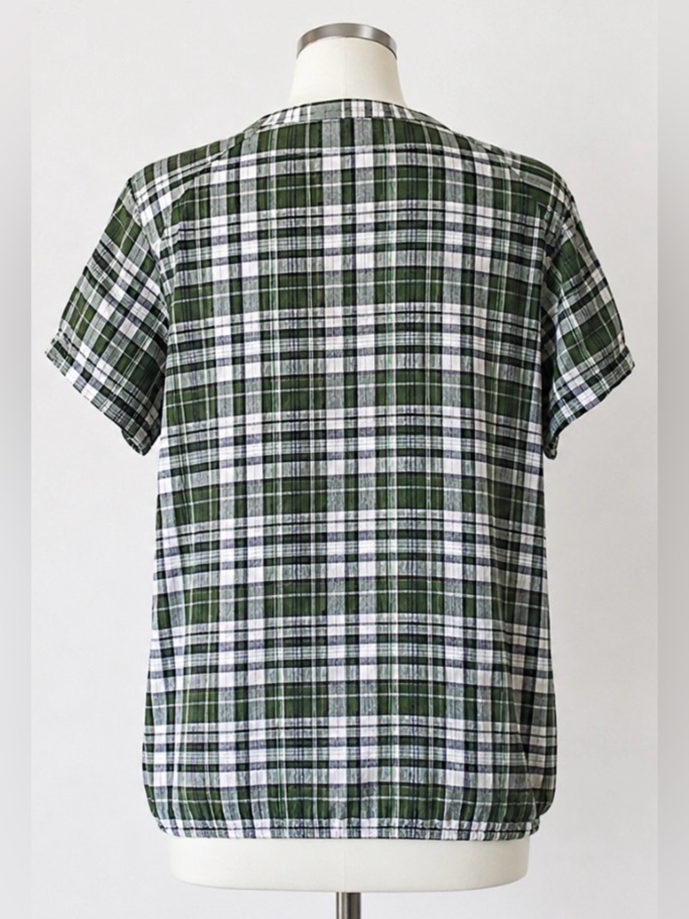 Christopher & Banks Large Green Plaid Short Sleeve Button Front Tie Hem Top - Picture 4 of 10